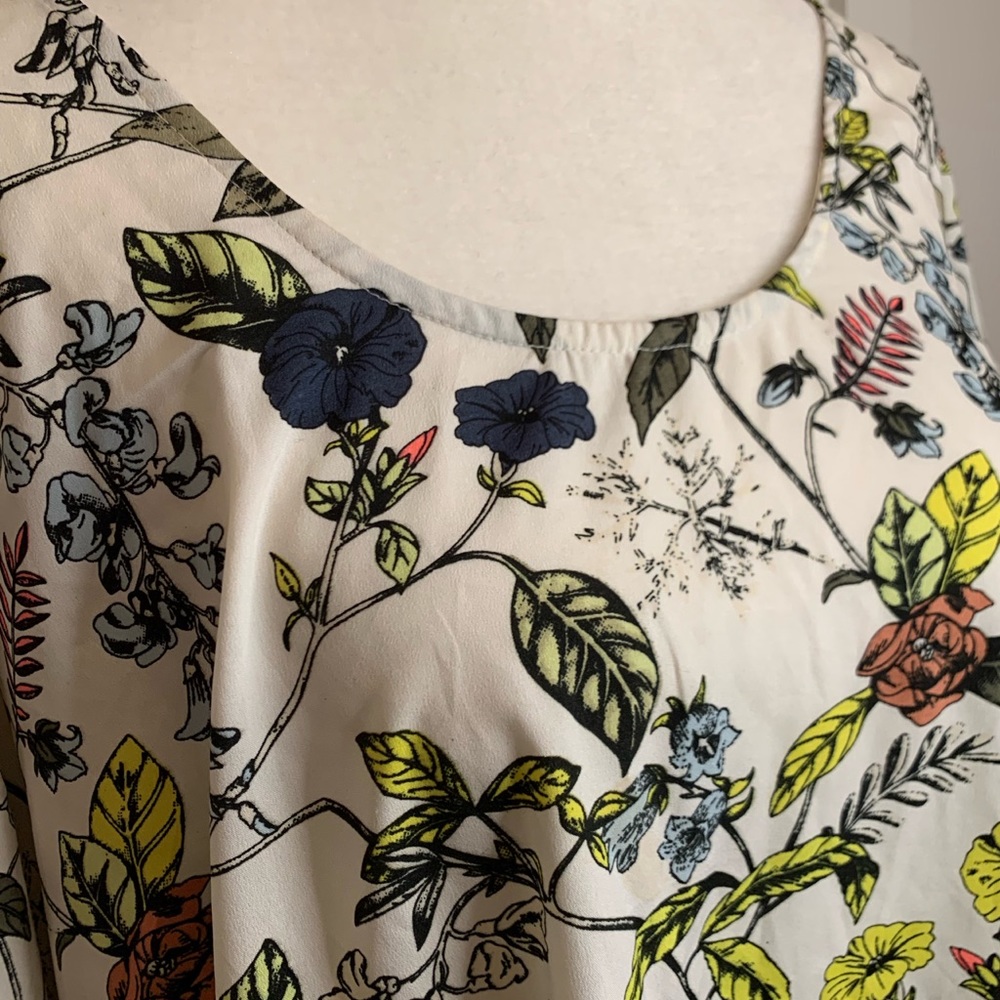 Junarose Flowered Dress, Size 14 - Picture 3 of 7